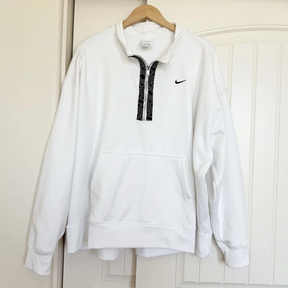Nike Women’s Therma Fit 1/2 Zip Training Top Pullover Jacket